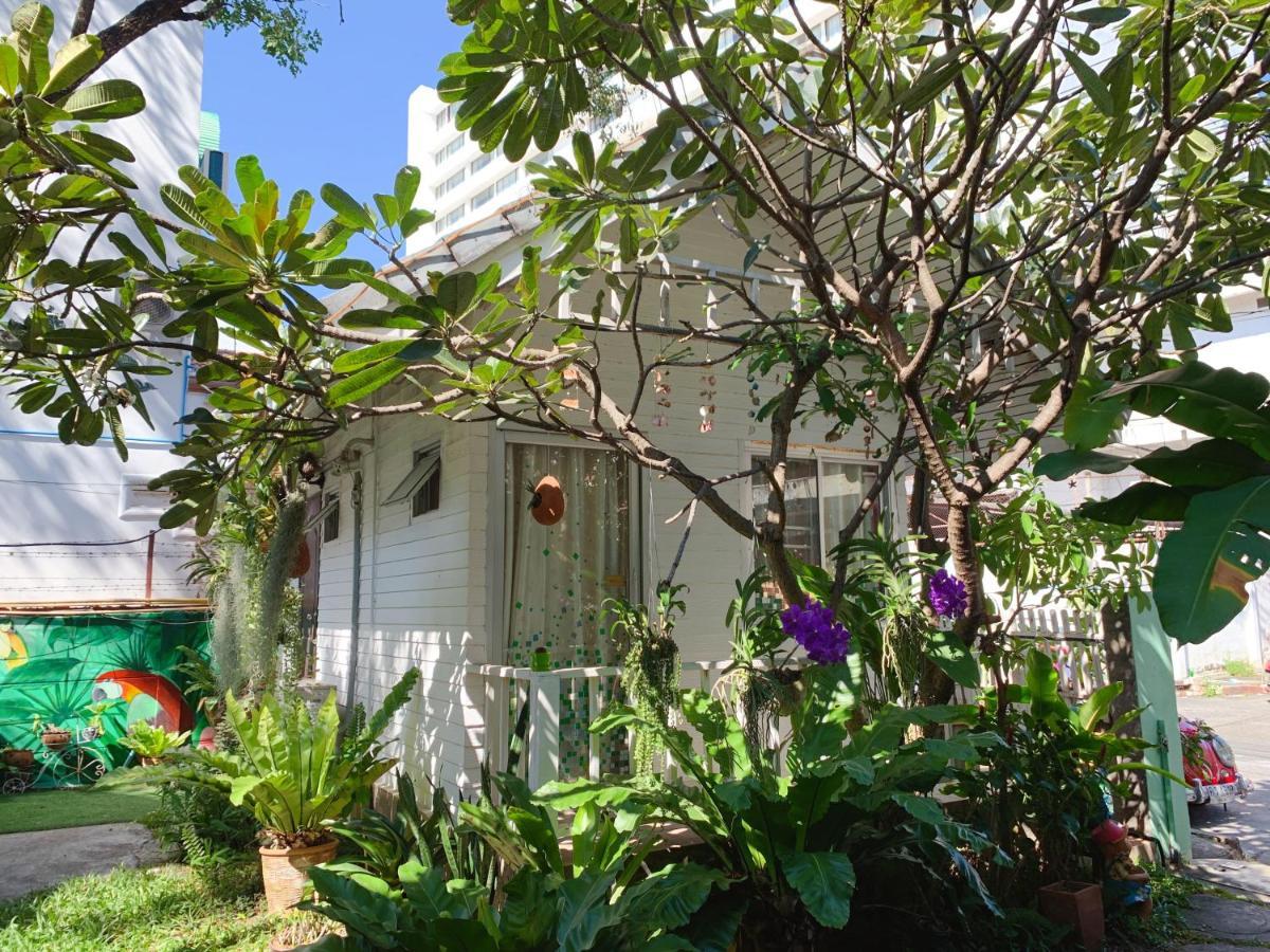 Dream Garden Villa Hotel Night Bazaar Chiangmai Chiang Mai Exteriör bild