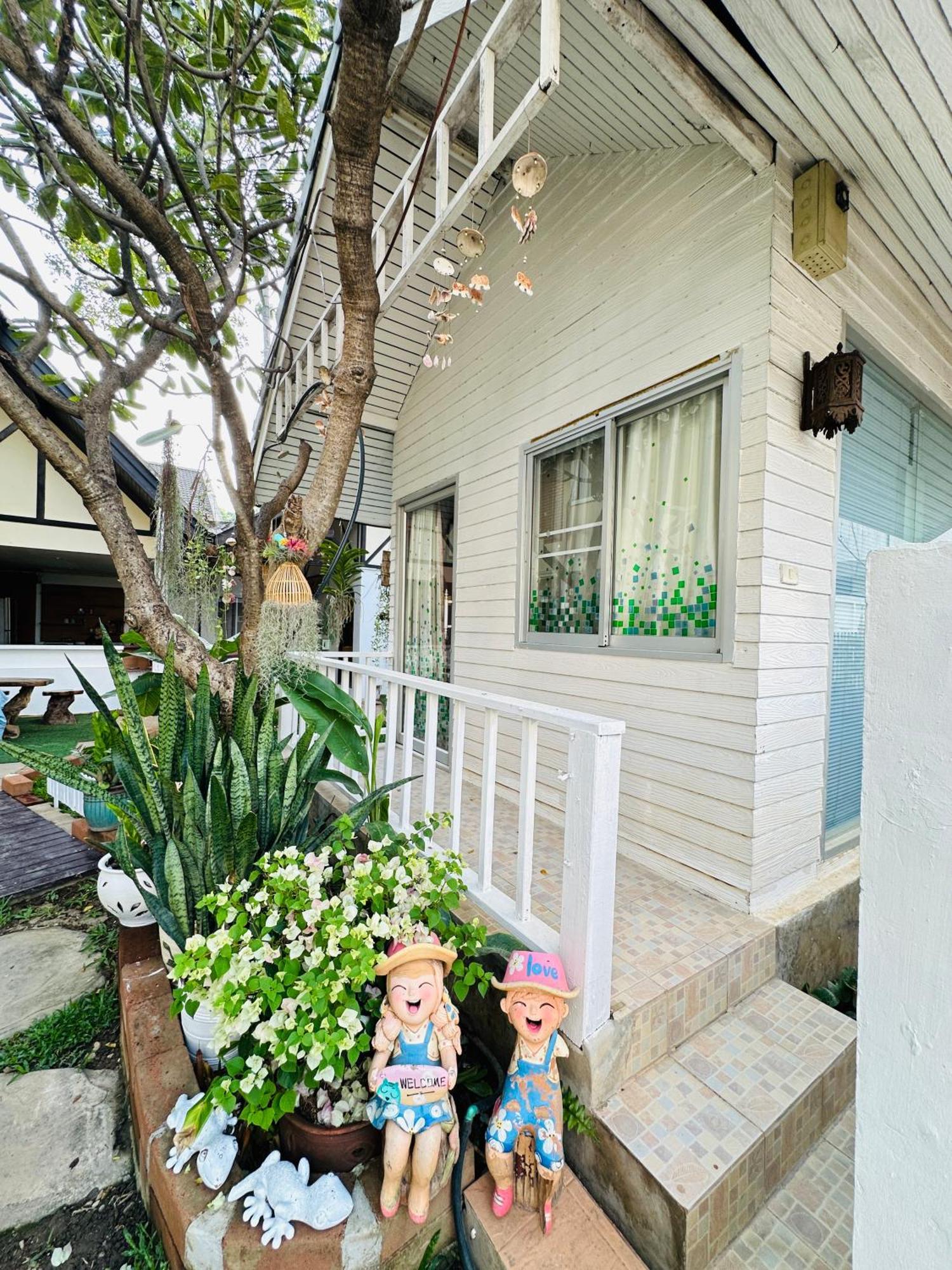 Dream Garden Villa Hotel Night Bazaar Chiangmai Chiang Mai Exteriör bild